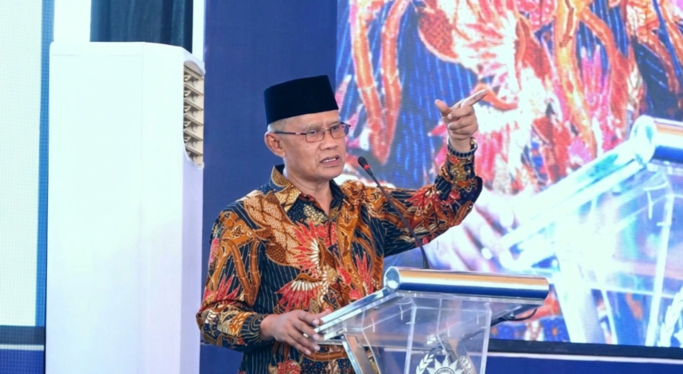 Prof Dr Haedar Nashir, MSi