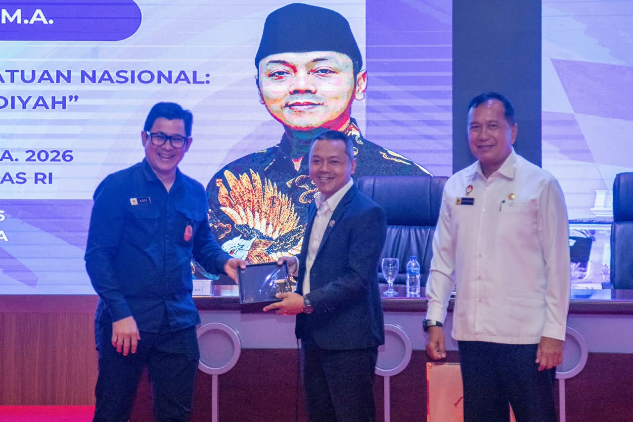 Kuliah Umum Lemhannas, Wamen Fajar: Jalan Tengah Muhammadiyah Perkuat Persatuan Nasional