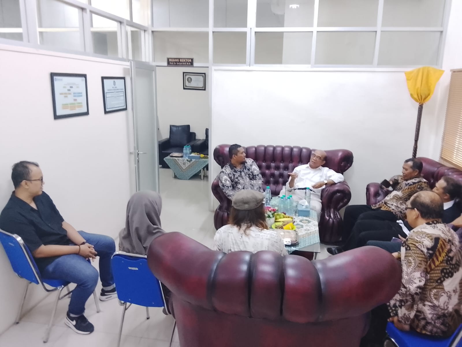 Prof Dr Muhadjir Effendy, MAP berdiskusi dengan jajaran pimpinan Universitas Muhammadiyah Jawa Timur (UMJT)