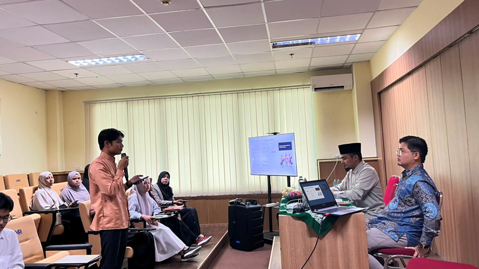 Penguatan Visi Keilmuan, Kuliah Umum IAT UMRI Bahas Integrasi Al-Qur’an dan Sains