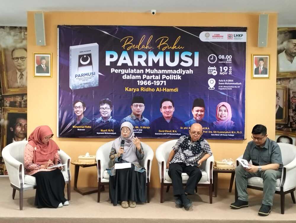 Salmah Orbayinah saat menyampaikan pemaparan. Foto: Cris
