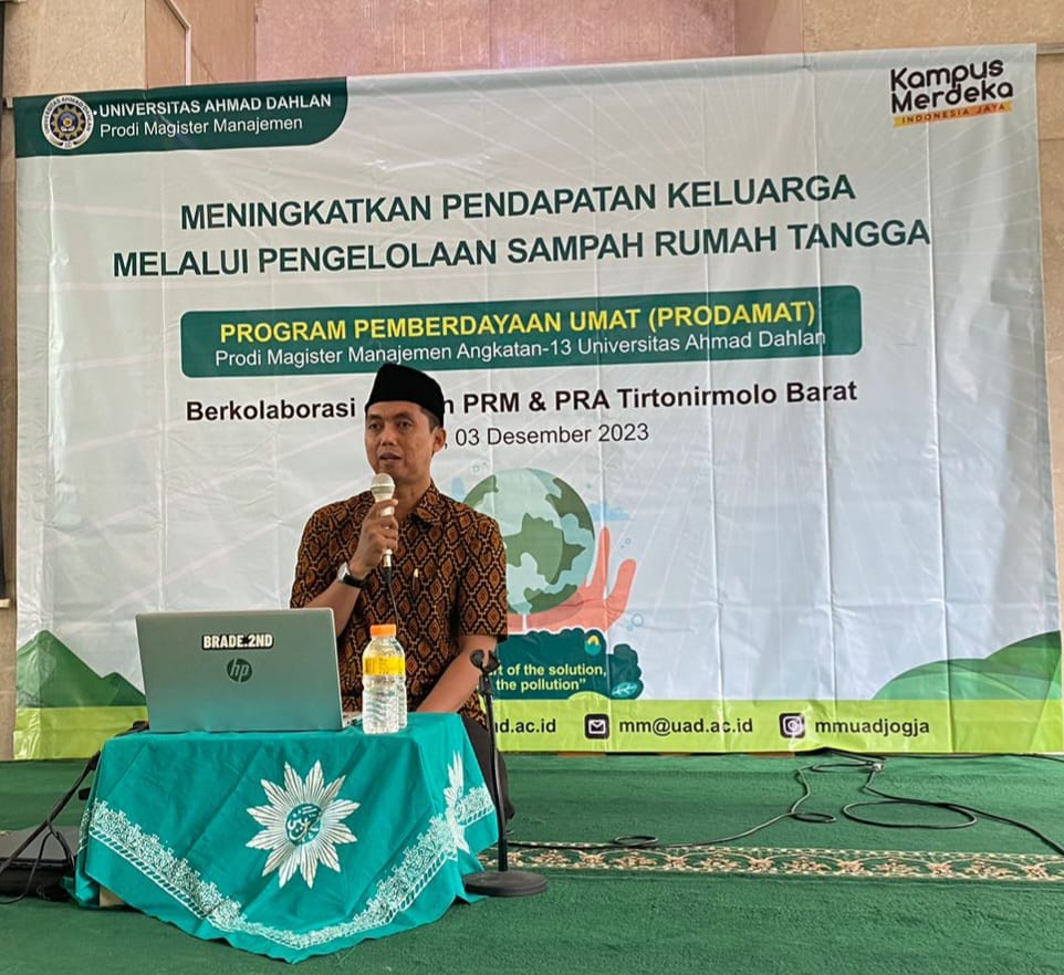 Ketua PRM Tirtonirmolo Barat H Sofriyanto Solih Mu'tasim, SPd